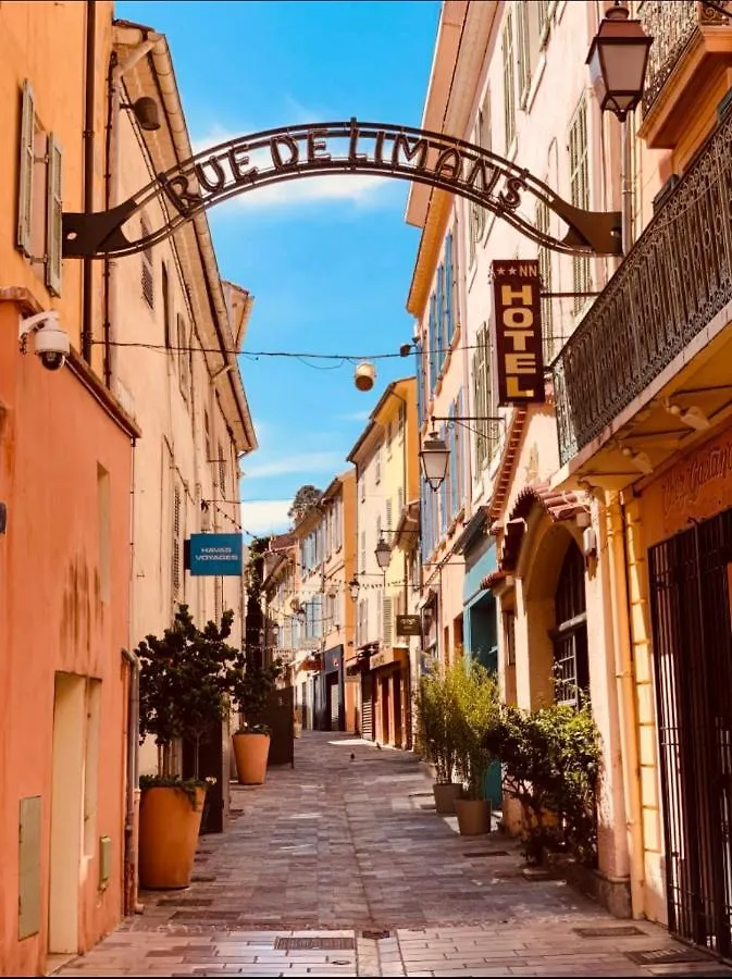« Douce Nuit Medievale » Apartman Hyères Franciaország